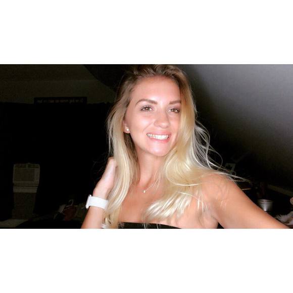 Meet your Posher, Jessica - Picture 1 of 1